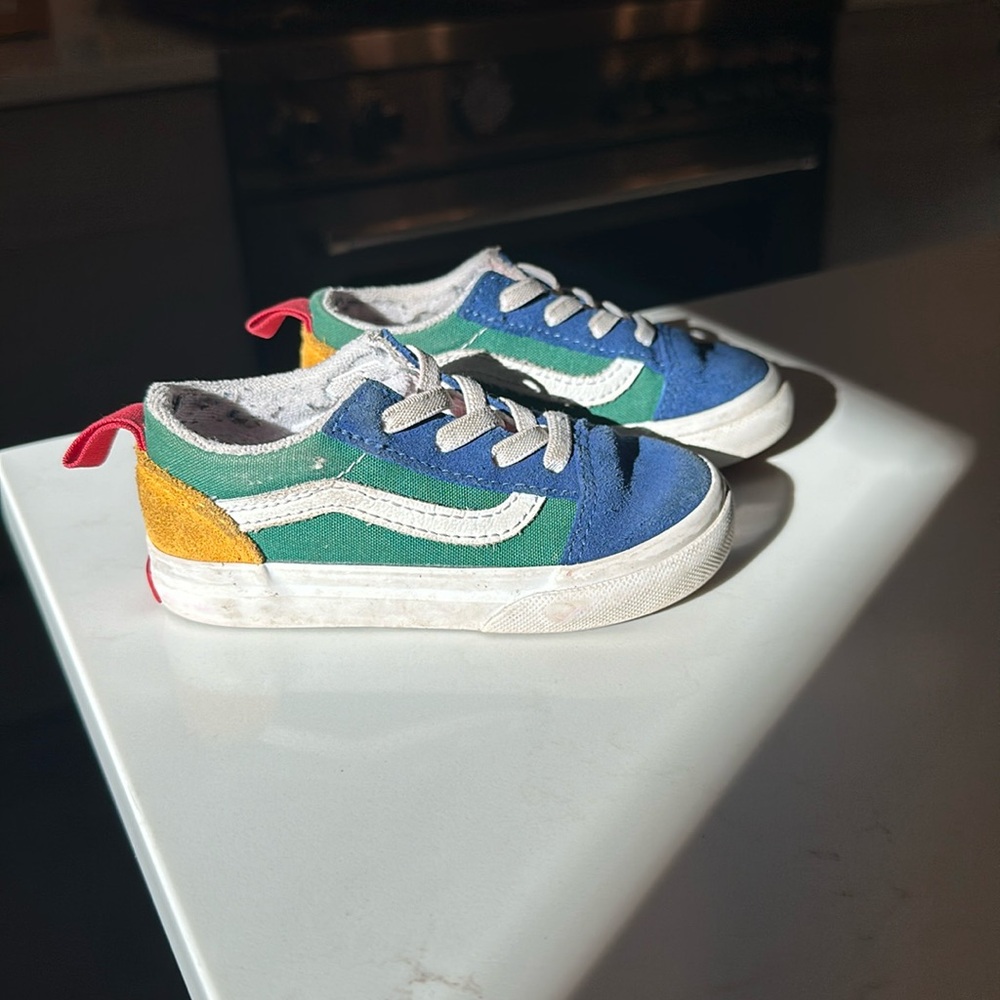 Vans toddler size 7 sneaker - slip on